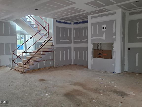 3rd image of 1725 Legacy Ridge Ln