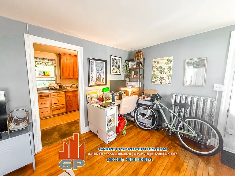222 Maple St #2 — Photo 2