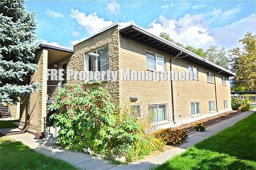 1st image of 1545 S Green St APT 4