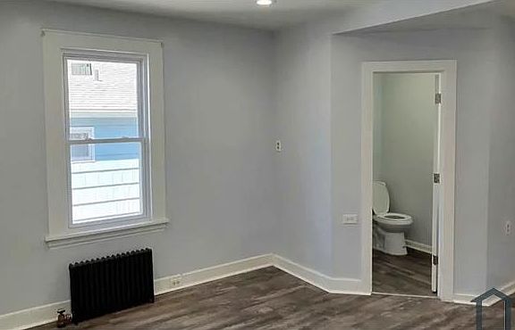 3rd image of 100 Horace St