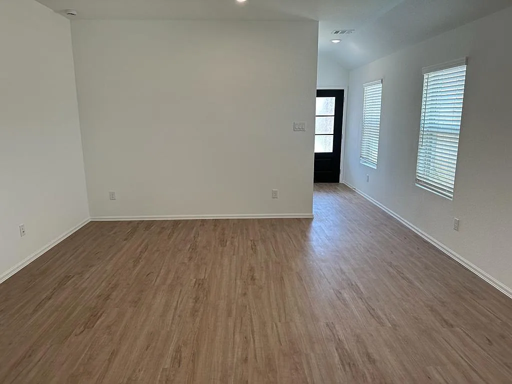 4 bed, 1538 sqft, $2,150 — Photo 4