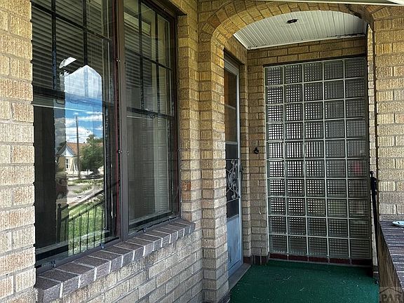 3rd image of 412 Belleview Ave
