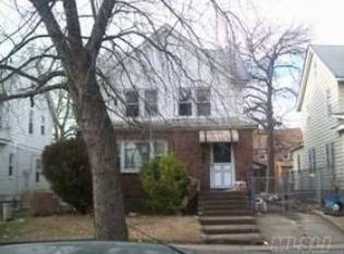 11634 222nd St, Cambria Heights, NY 11411