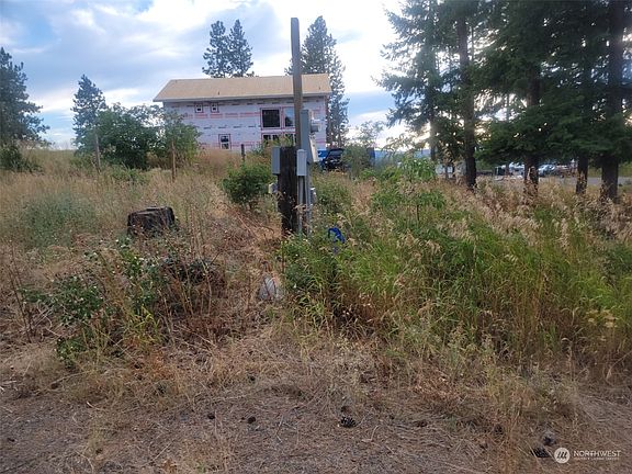 3rd image of 690 Morrison Canyon Lane
