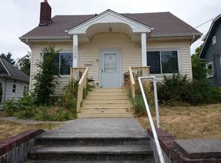 2324 N 58th St, Seattle, WA 98103