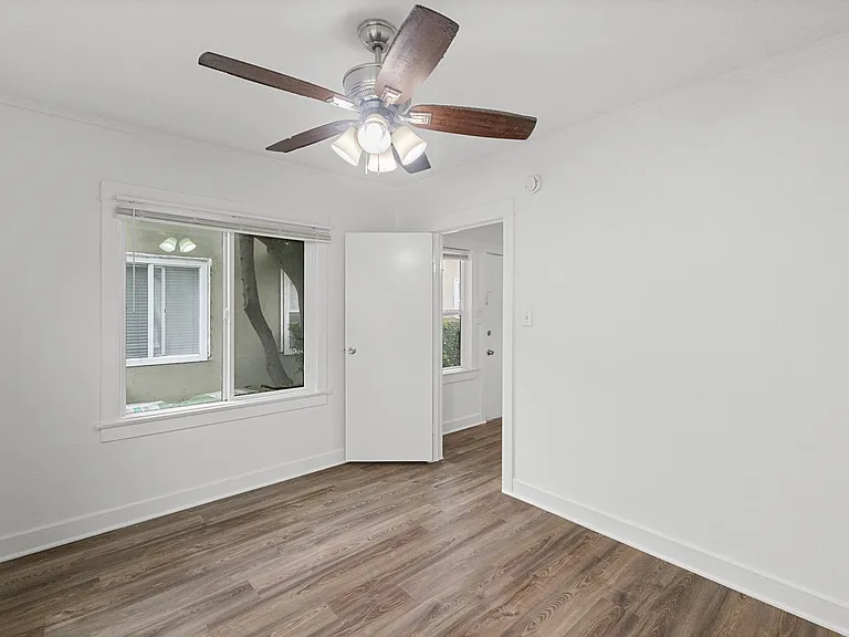 5414 Fountain Ave — Photo 19