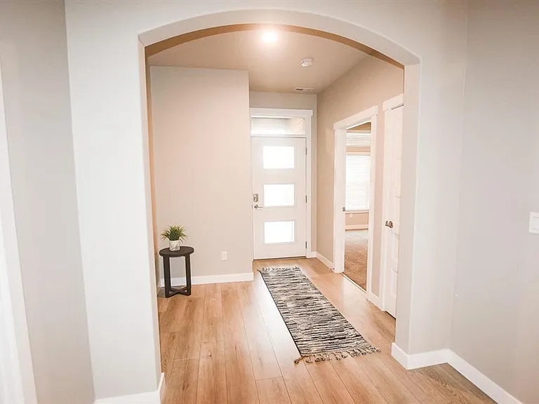 2730 Friesian Ct — Photo 4