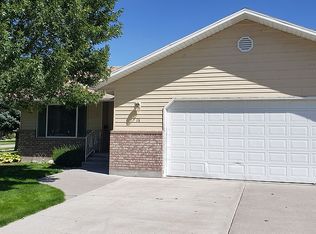 16 E Sunset Cir, Rexburg, ID 83440