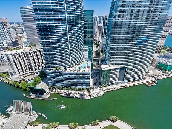 2nd image of 475 Brickell Ave APT 4315