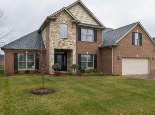 4532 Lake Forest Dr, Owensboro, KY 42303