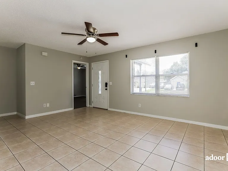 2210 N Warnell St — Photo 7