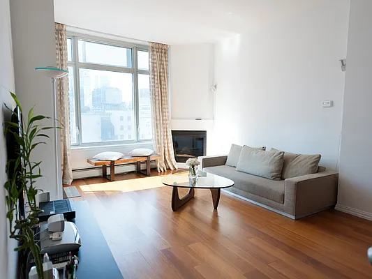 Rented by Sotheby's International Realty | media 27