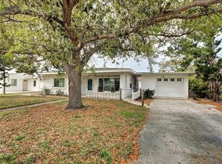 25 Hillcrest Dr, Englewood, FL 34223