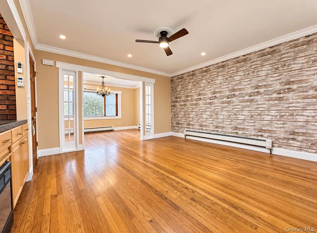 2 bed, 2.0 bath, 1416 sqft, $3,999 — Photo 3