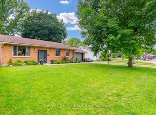 29 Southland Dr, London, ON N6P 1E5