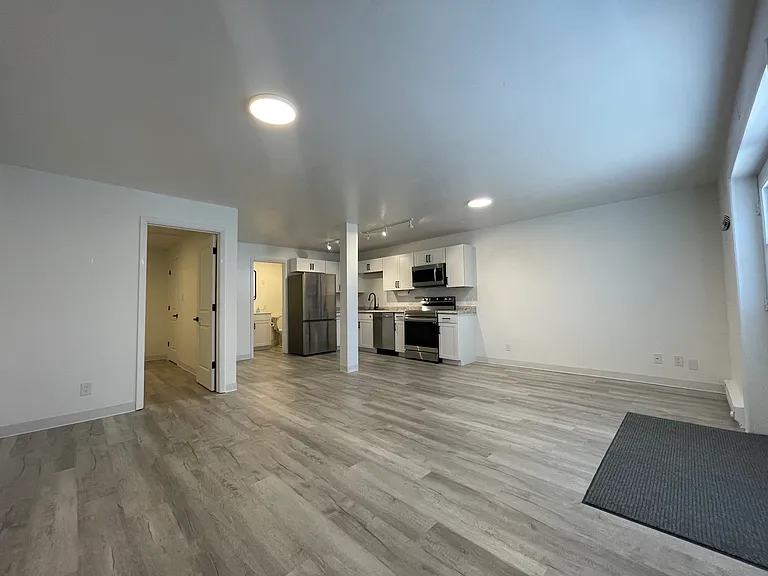 1115 Colorado Ave #1115 — Photo 7