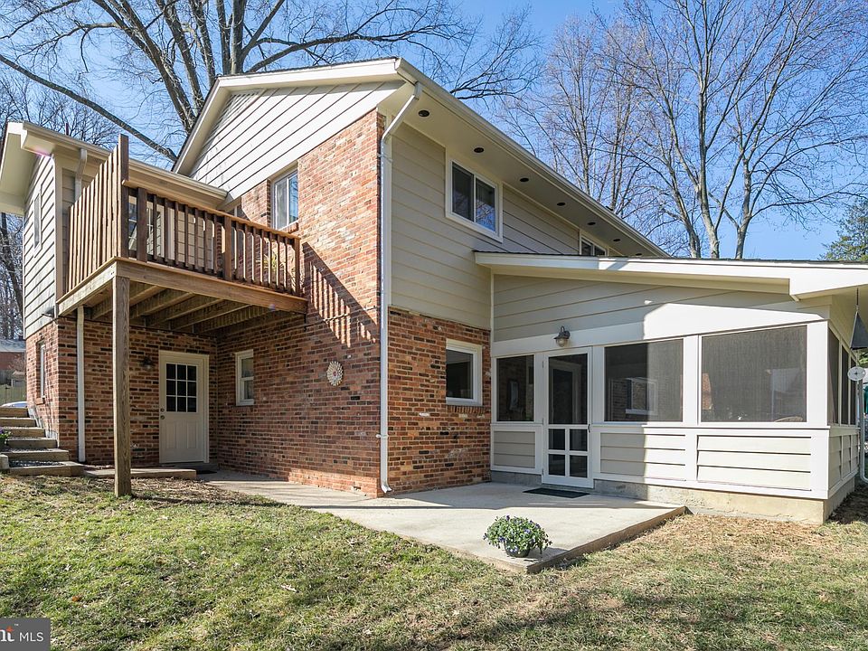 2nd image of 10626 Springmann Dr
