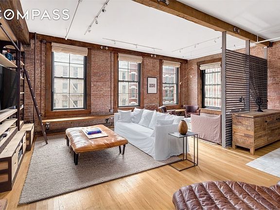 2nd image of 426 West Broadway