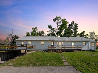 6119 28th Avenue Dr, Vinton, IA 52349