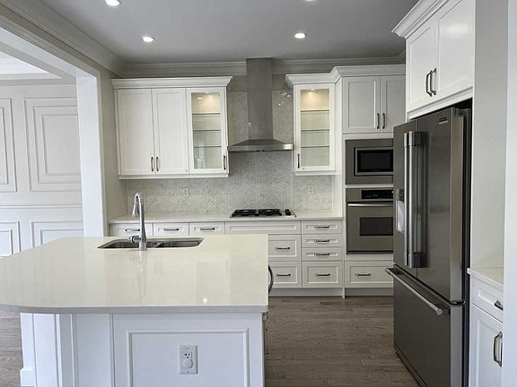 3rd image of 174 Fowley Dr
