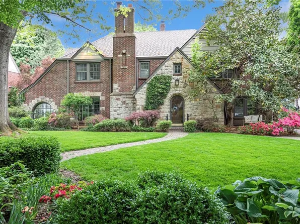 6432 High Dr, Mission Hills, KS 66208