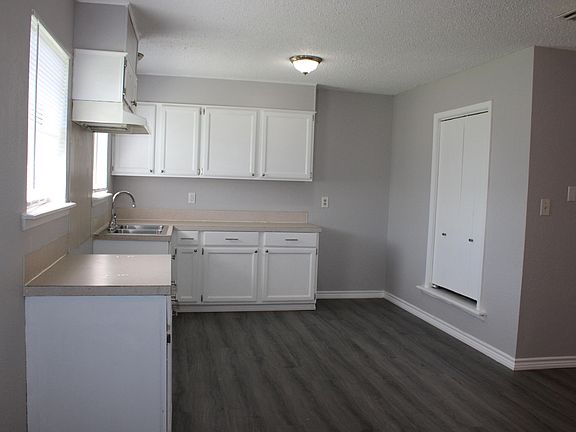 5th image of 1405 Avenue B
