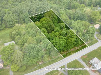 2 W Leyden Rd, Greenfield, MA, 01301
