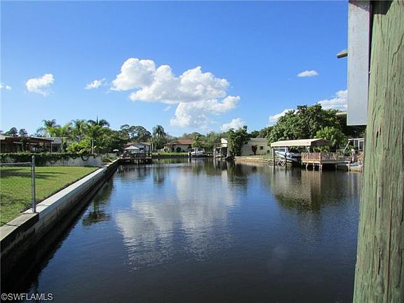 4th image of 452 Grenier Dr
