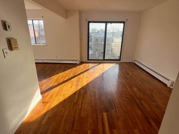 (undisclosed Address), Bronx, NY 10461