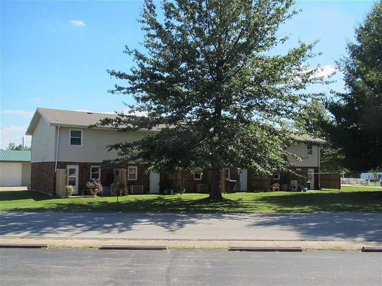 2nd image of 117 Spring Circle Dr