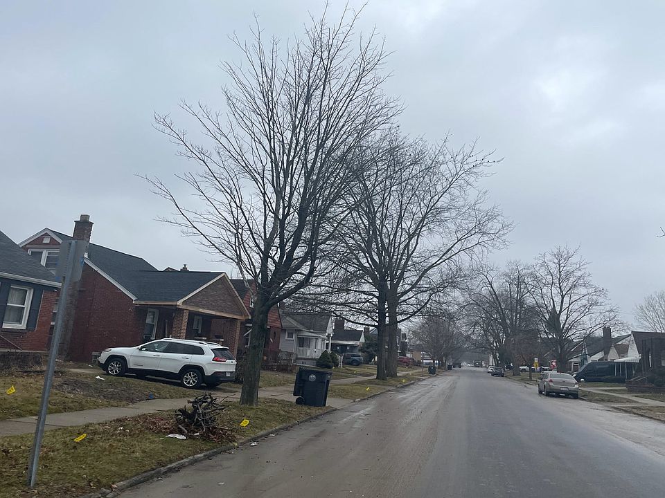 2nd image of 18239 Hanna St