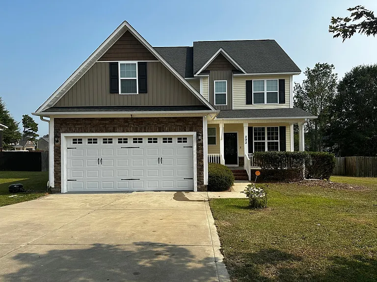 292 Wynngate Dr — Photo 1
