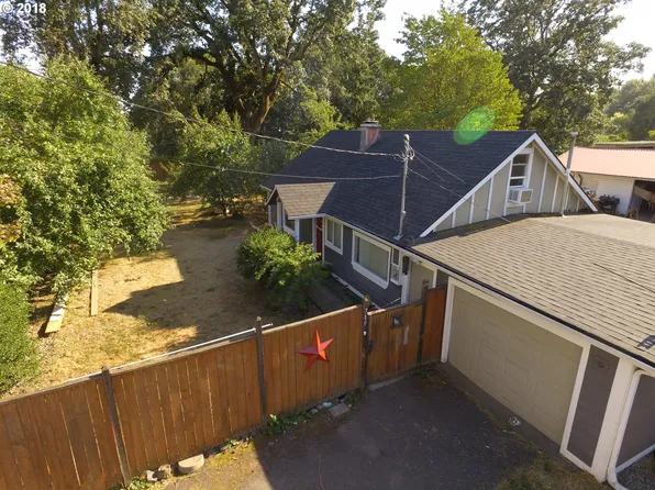 719 Washington St, Woodland, WA 98674