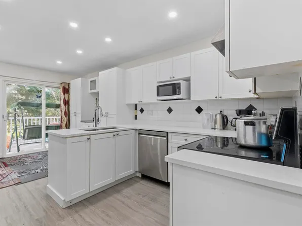 12110 75a Ave #12, Surrey, BC V3W 1M1