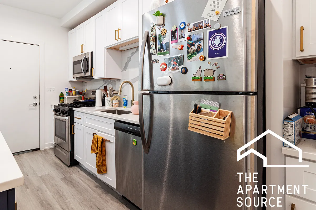 Building Photo - 4937 N Saint Louis Ave #3S