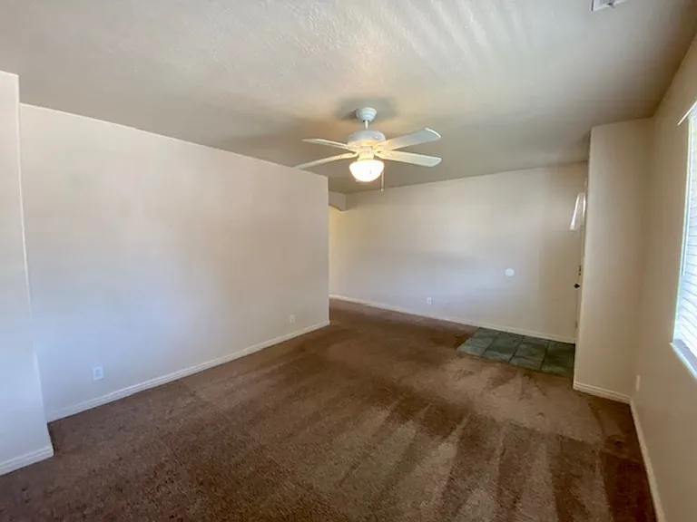 180 E 100 N — Photo 3