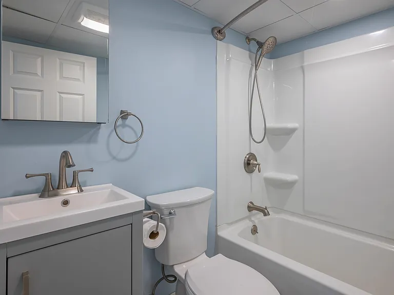 133 Raymond Rd #3 — Photo 4
