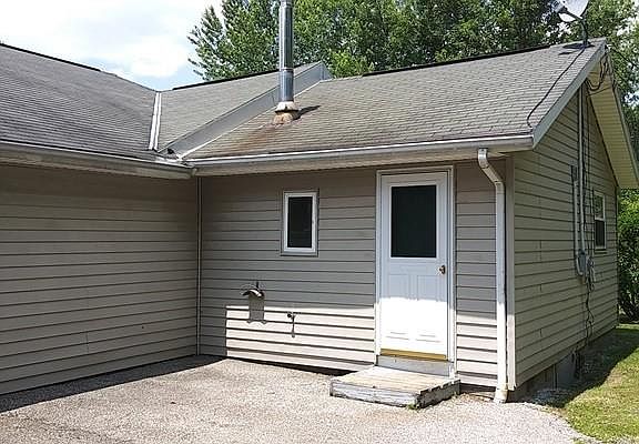 3rd image of 12511 Jackson Dr