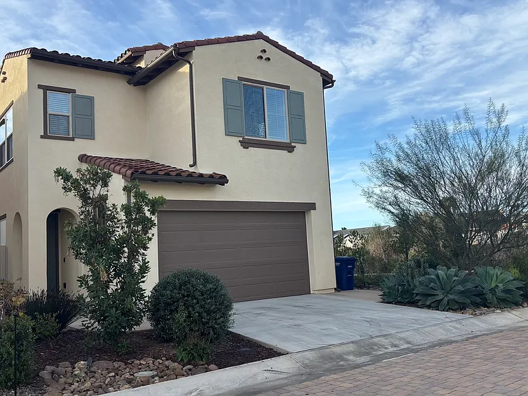 1981 Carol Lee Ln — Photo 1
