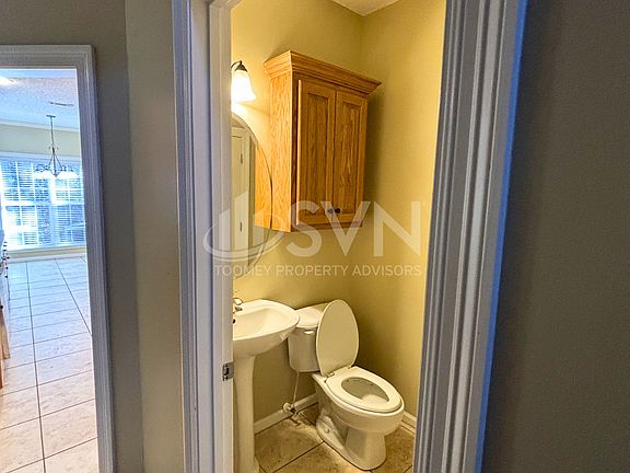 5th image of 1712 W Hill Ave APT E