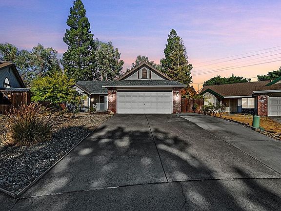 2nd image of 143 Chesterfield Way