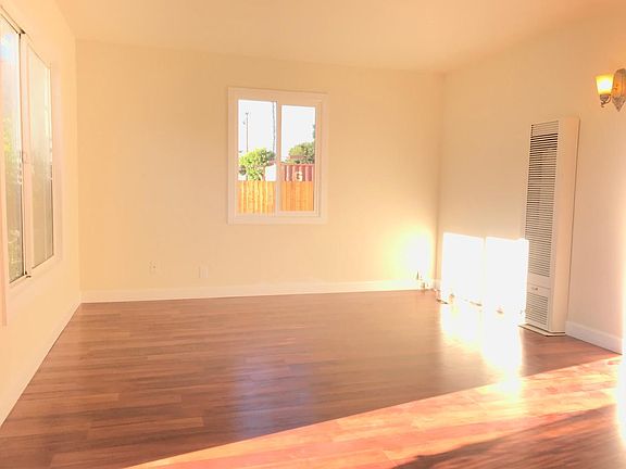 4th image of 858 N 13th St APT B