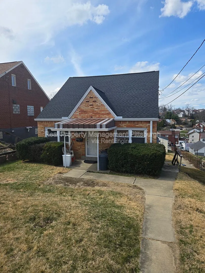 3 bed, 1.0 bath, 1152 sqft, $1,335 — Photo 1