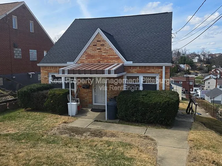 4744 Lougean Ave — Photo 1