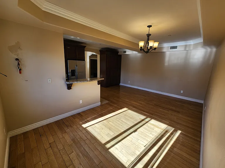 13620 Valerio St #10 — Photo 12