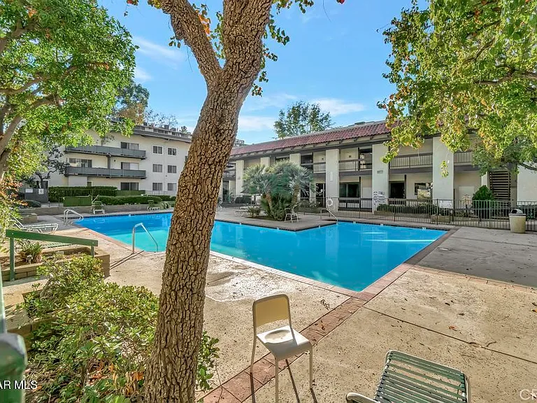 5460 White Oak Ave #G222 — Photo 20