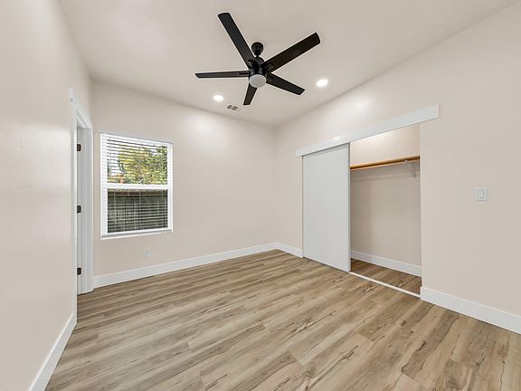 3rd image of 11 Circle St