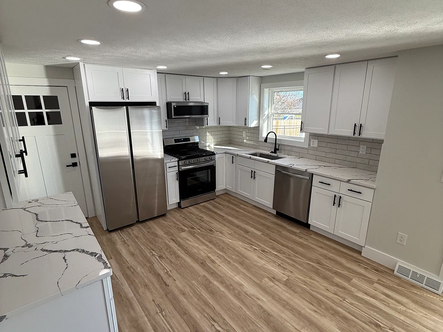4 bed, 1578 sqft, $3,300 — Photo 3