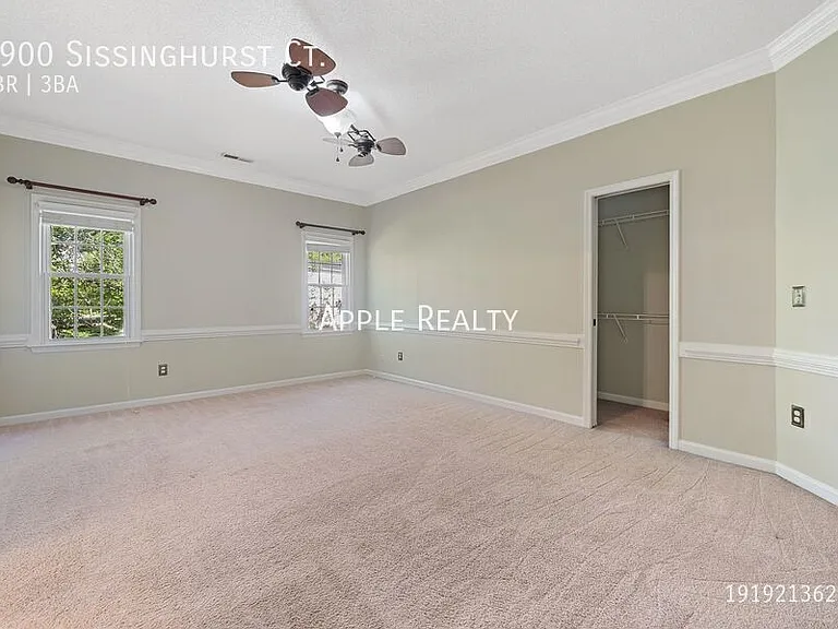2900 Sissinghurst Ct — Photo 13
