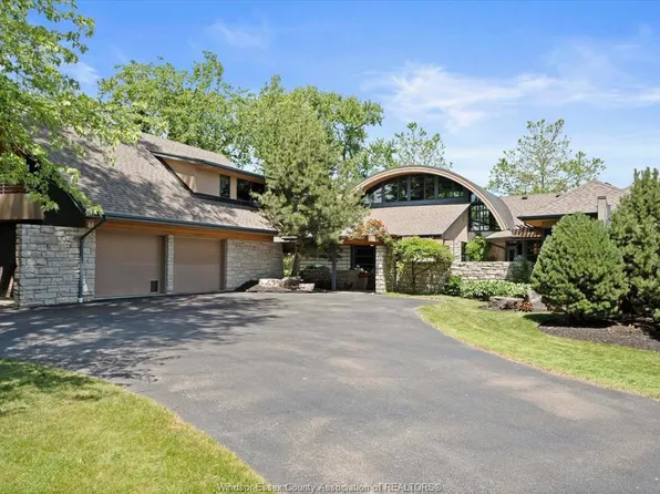 450 Russell Woods Rd, Lakeshore, ON N8N 3S5
